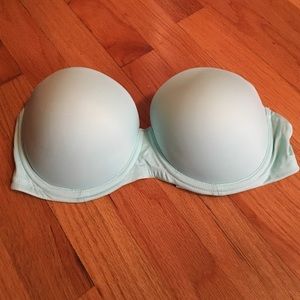 NWOT Strapless bra