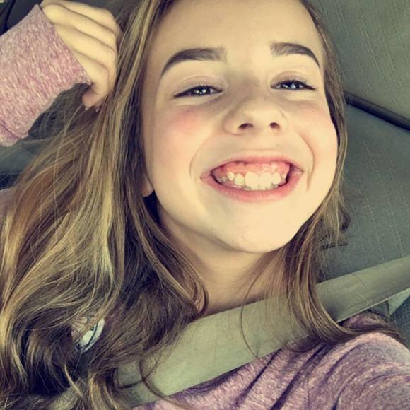 Meet your Posher, Aubrey - Picture 1 of 1