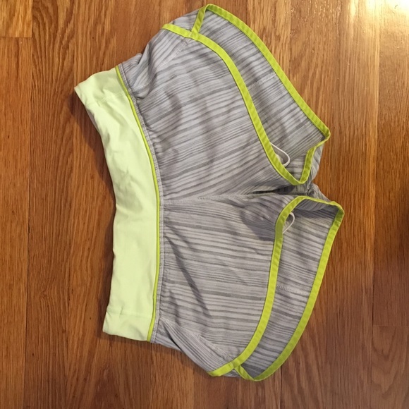 Lululemon speed shorts size 2