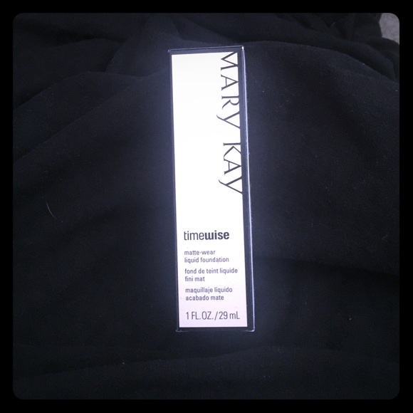 Mary Kay Timewise liquid foundation