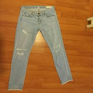 Rag & Bone distressed denim sz 27. The dre.