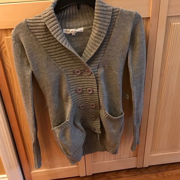 Grey button sweater - Picture 2 of 4