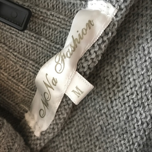 Grey button sweater - Picture 4 of 4