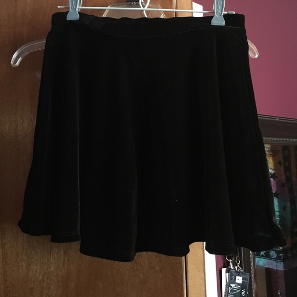 Velvet skirt