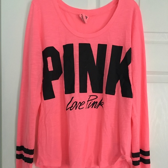 Long Sleeve VS pink shirt