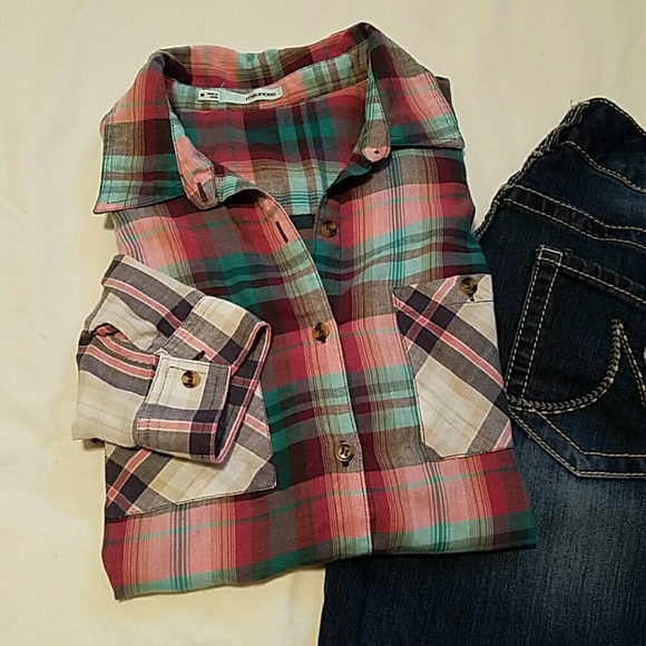 Like new plaid shirt!