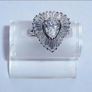 Liz Taylor Cocktail Ring Vintage