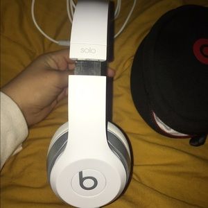 WIRELESS BEATS SOLO