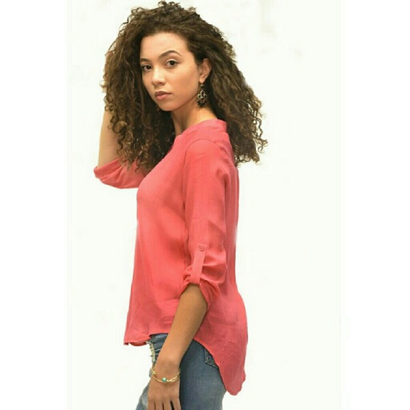 Women's Solid V-Neck Roll Tab Linen Shirt