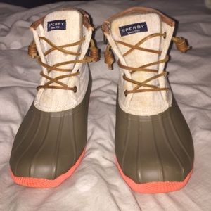 Sperry duck boots 6.5