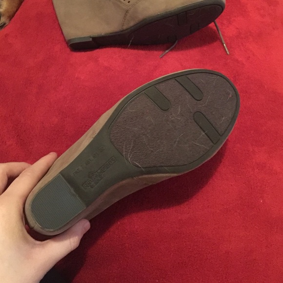 Tan Wedges - Picture 2 of 3