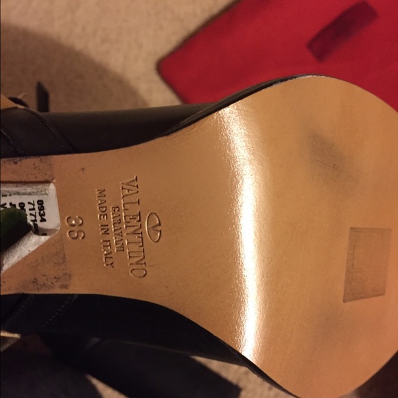 Authentic Valentino rockstud boots sz36 brand new - Picture 4 of 4