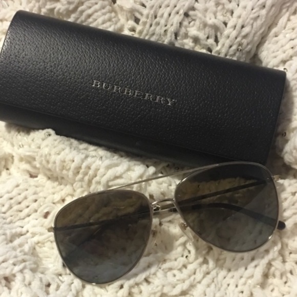 Burberry glasses - Picture 1 of 3