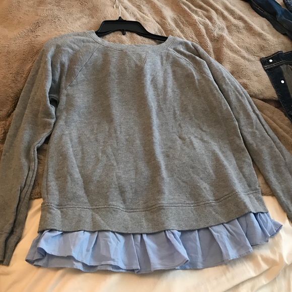 Long sleeve pull over sweater - Picture 2 of 3