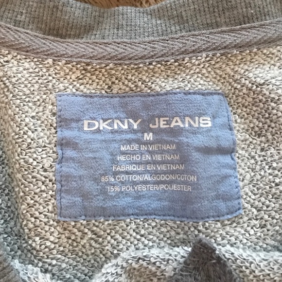 Long sleeve pull over sweater - Picture 3 of 3