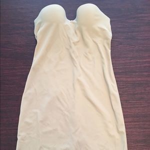 Women's Nude Fitted Slip (34B)