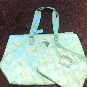 BNWT COACH GETAWAY NYLON PACKABLE WEEKENDER