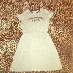 Cute California dress !