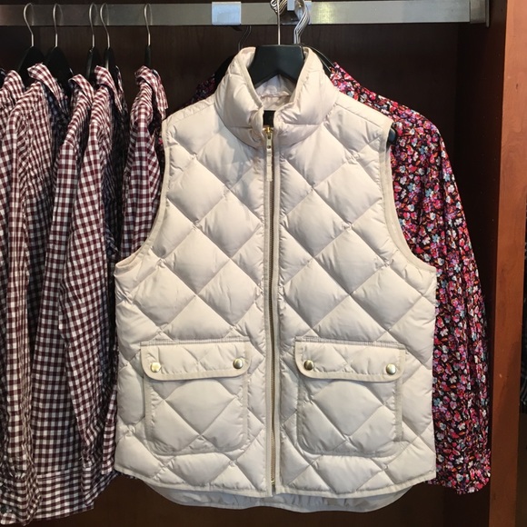 J crew beige vest