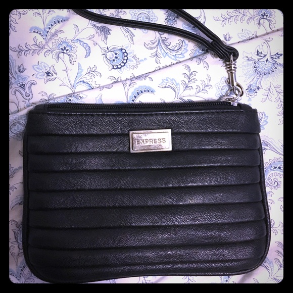 Black wristlet