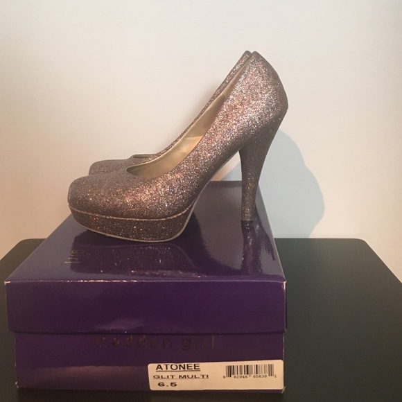 Shoes - Picture 2 of 2