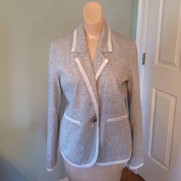 Simple gray blazer .
