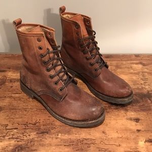 Frye Veronica Combat