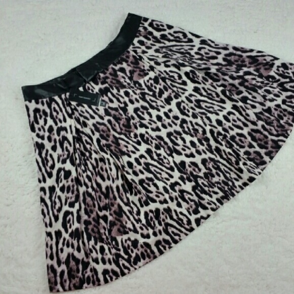Leopard skirt - 2 available - Sizes 4 & 14