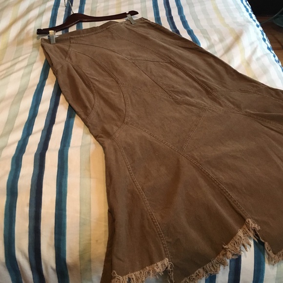 Long corduroy skirt.
