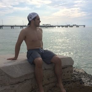 Meet your Posher, Abel