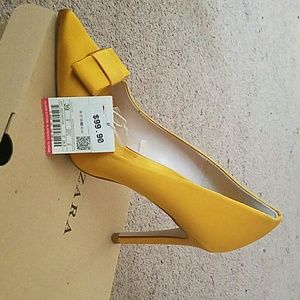 Zara Basic Pump