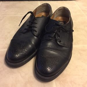 Men's Leather Dress Shoe size 9 Excellent Cond