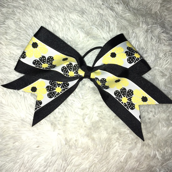 🎉black floral cheer bow w ponytail🎉