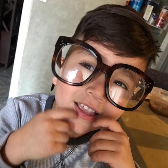 Meet your Posher, Janitzy