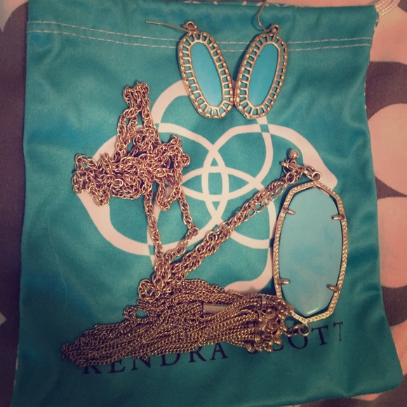 Kendra Scott Necklace & EarringS --- LOWEST PRICE