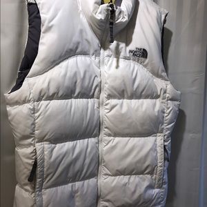 The North Face Nupste Vest, white vest.