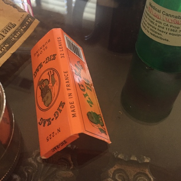 Meet your Posher, Crystal