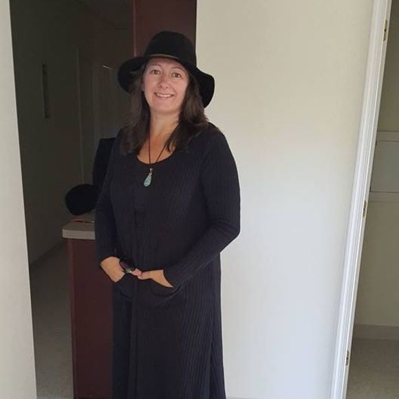 Meet your Posher, Paula - Picture 1 of 1