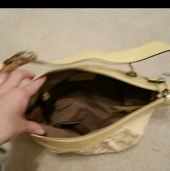 Coach purse - Picture 3 of 4