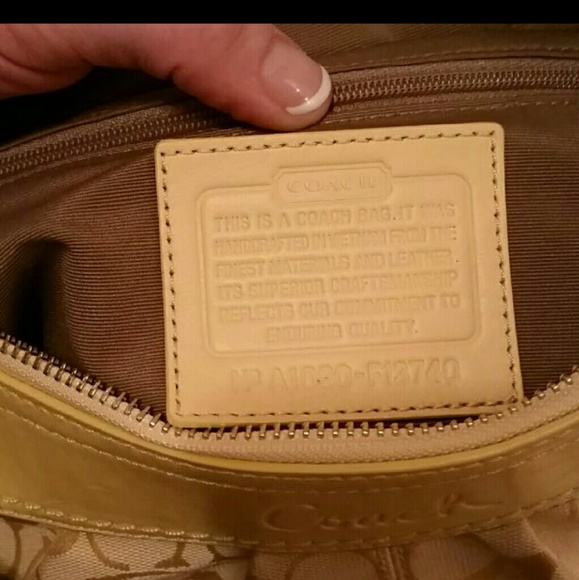 Coach purse - Picture 4 of 4