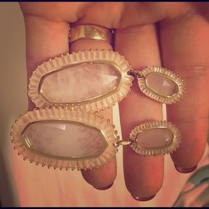 Kaki Baguette Earrings in Rose Quartz