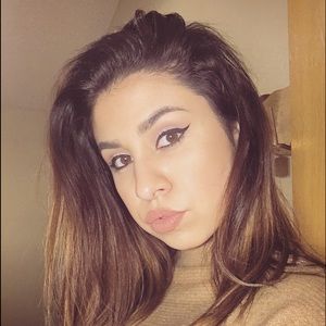 Meet your Posher, Gabi