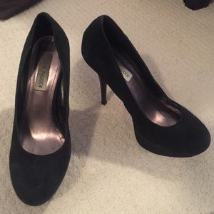 Black Suede Steve Madden Pumps