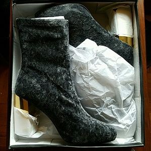 Crushed Velvet Block Boot (Sale only/No trade)