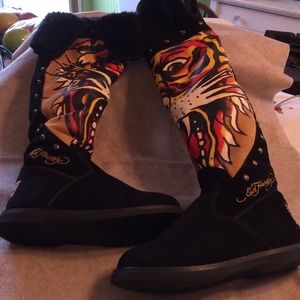 Beautiful Ed Hardy designs boots! BNWOT
