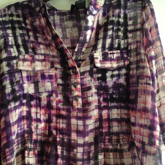 Top - Picture 2 of 3