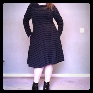 Navy/Black striped GAP dress