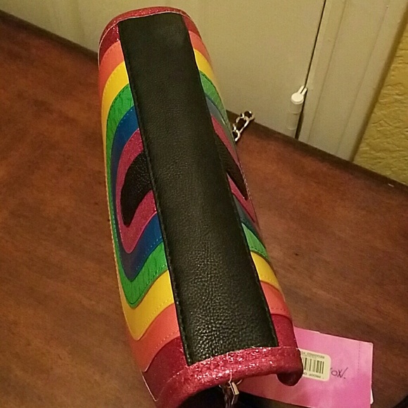 Crossbody Bag by Betsey Johnson NWT - Picture 3 of 4