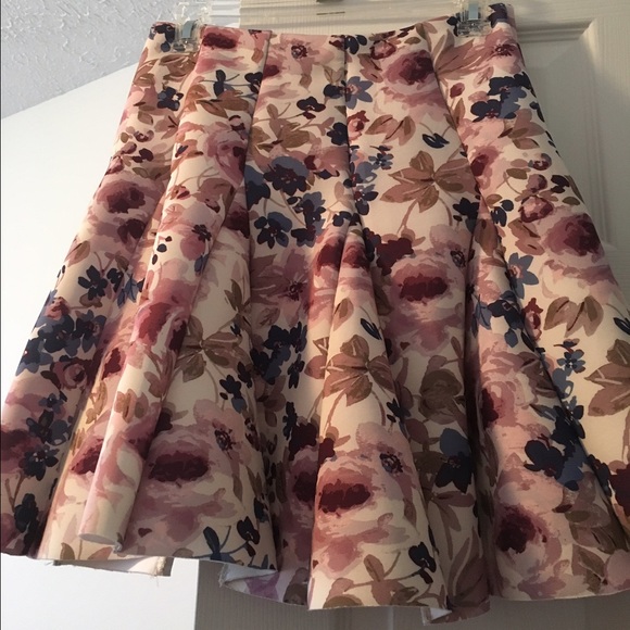 LC Lauren Conrad floral skirt