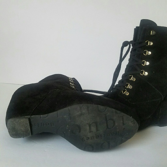 Boutique 9 Bootie - Picture 3 of 4